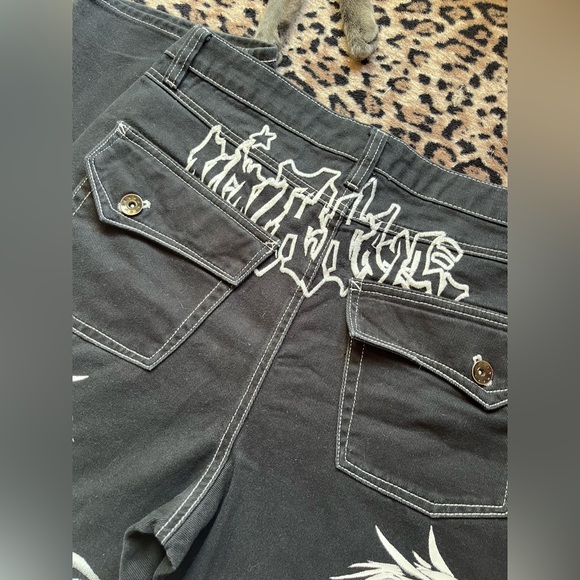 Ninth hall black baggy dragon embroidered jeans
Size :33 - Picture 2 of 3
